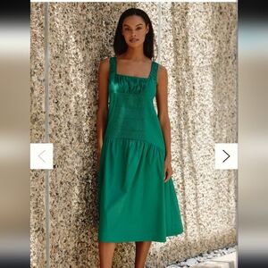 Elegant Green Sleeveless Dress